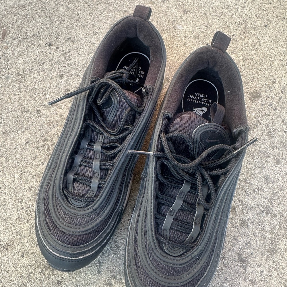 Nike Women’s Airmax 97